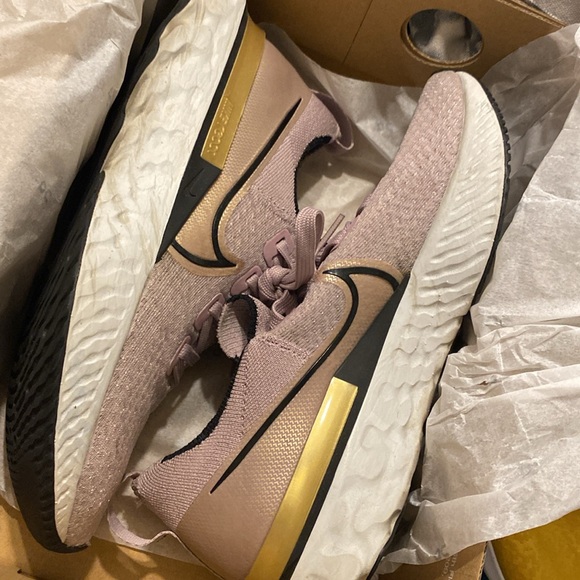 NIKE React size 8 - Picture 8 of 10